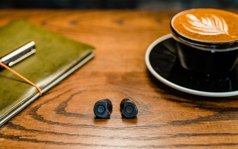 Los beneficios de usar audífonos